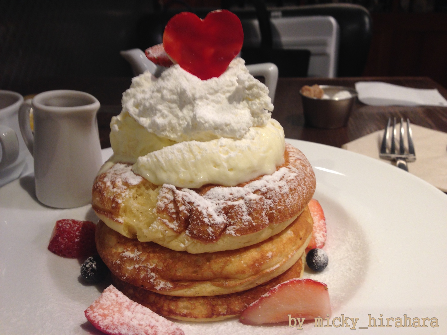 素敵なブックカフェでふわもちパンケーキ ビブリオテーク東京 有楽町 Sweets Meister Com 素敵なブックカフェでふわもちパンケーキ ビブリオテーク東京 有楽町 Sweets Meister Com