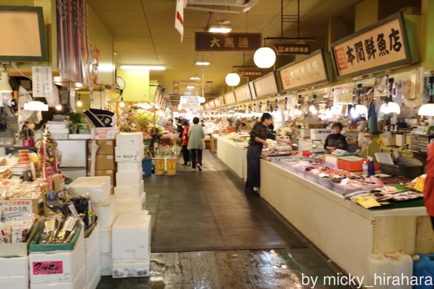 市場亭 函館新川町 はこだて自由市場で超絶新鮮なイカ刺しがお値打ちで味わえます Sweets Meister Com