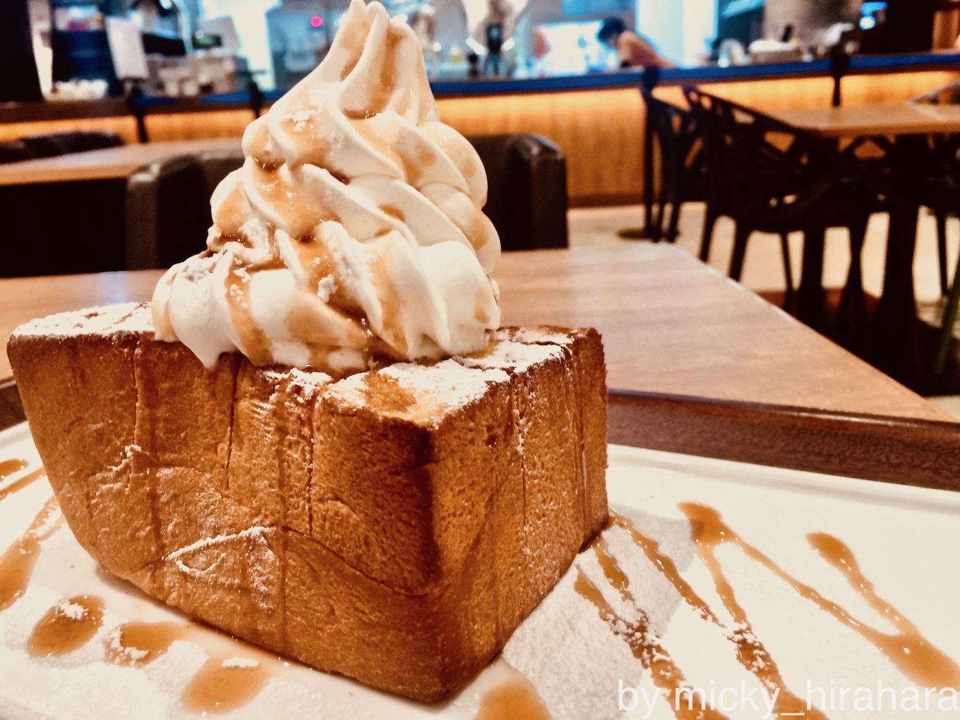 牧場創菓momom ハニートーストと濃厚ソフトクリームのコラボは一押し Sweets Meister Com 牧場創菓momom ハニートーストと濃厚ソフトクリームのコラボは一押し Sweets Meister Com